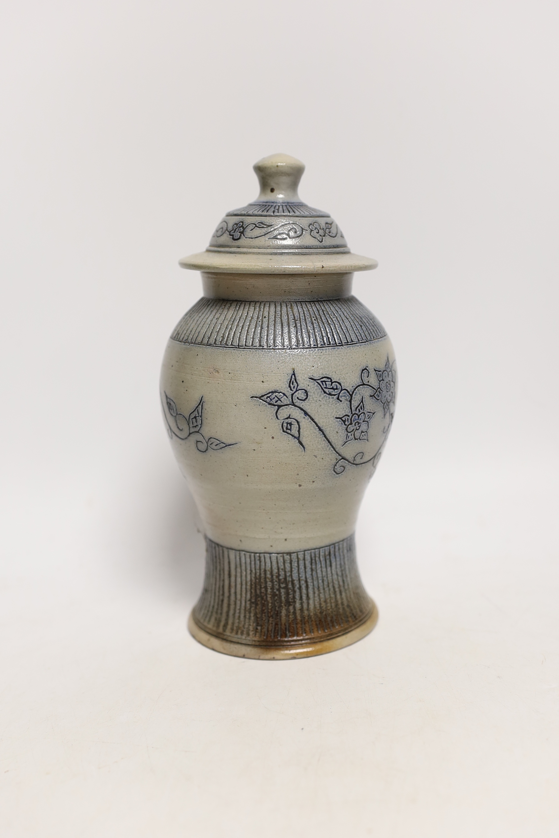 A Lenard, Benjamin and Chase lidded stoneware vase (1840s-1880s) Somerset, Massachusetts, 23cm